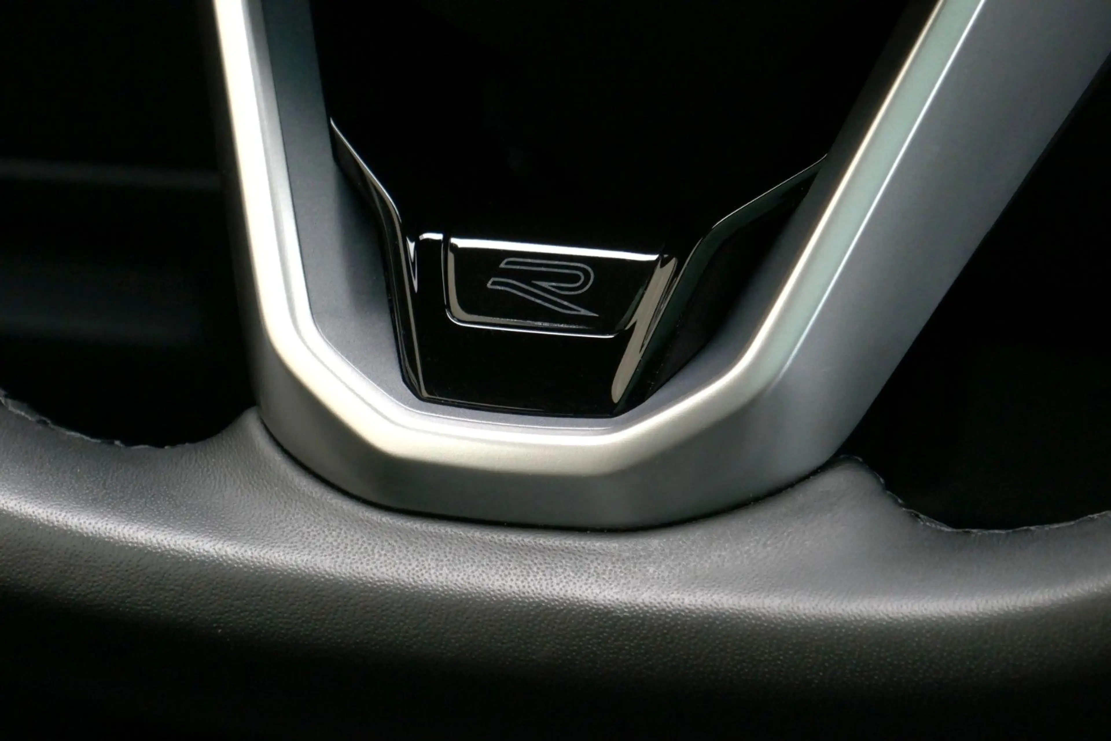 Volkswagen Tiguan Allspace R-LINE V-Leder Pano 360° Stndhzg — photo 15