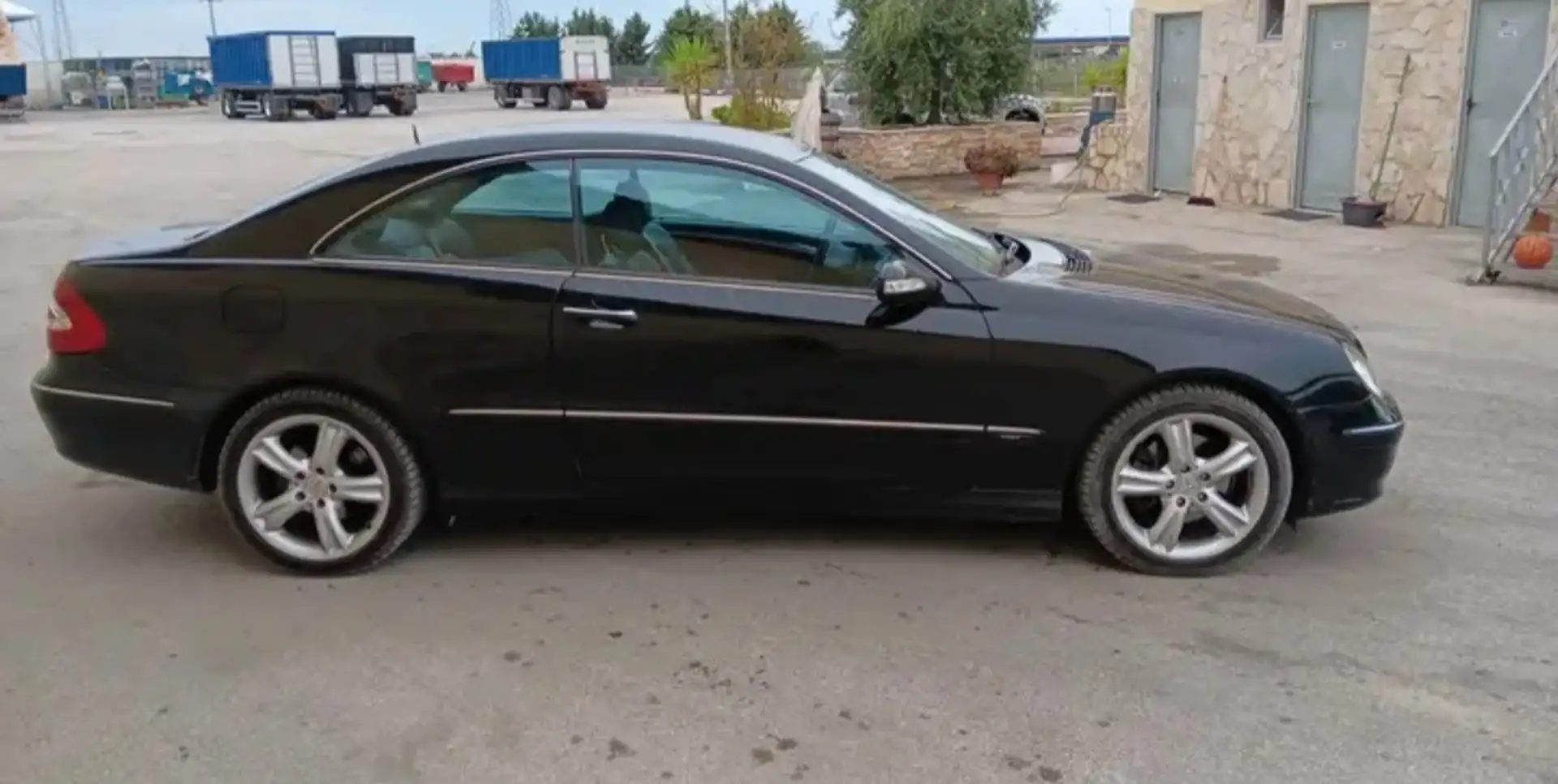 Mercedes-Benz CLK 270 Coupe cdi Avantgarde - 2
