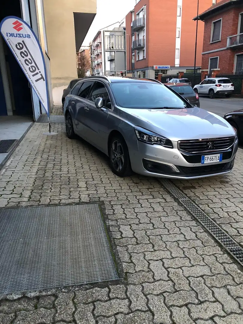 Peugeot 508 508 BlueHDi 180 EAT6 S&S SW Allure Silber - 1