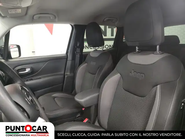 Jeep Renegade view 11