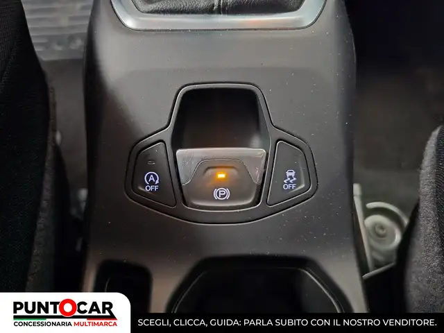 Jeep Renegade view 17