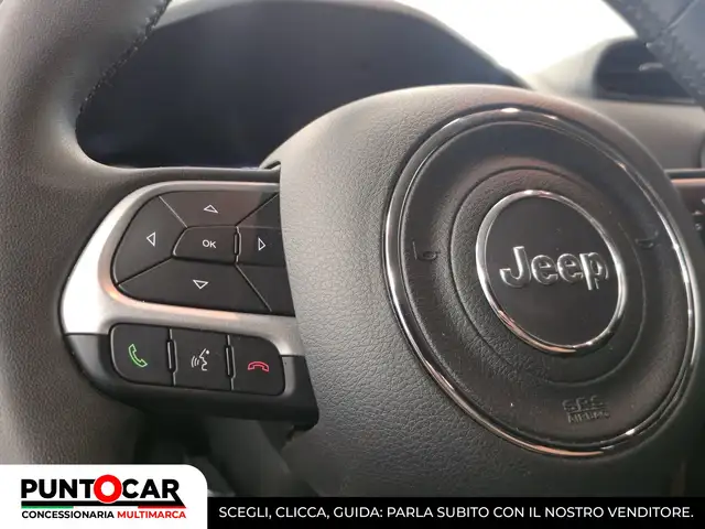 Jeep Renegade view 12