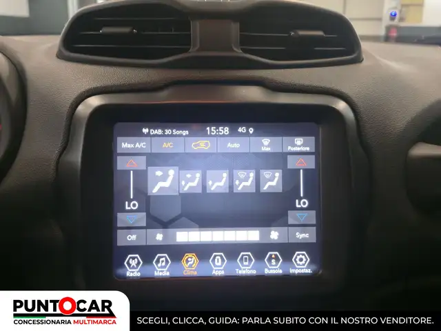 Jeep Renegade view 18