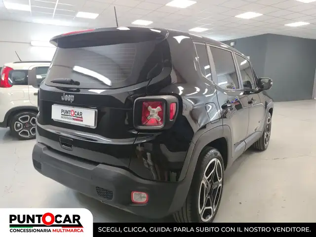 Jeep Renegade view 4