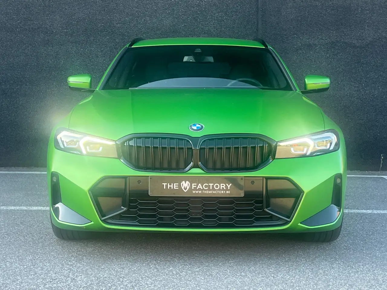 BMW 3 Series 318i Touring Individual Frozen Tampa Bay Green M Sport Trekhaak 19" M, миниатюра 2