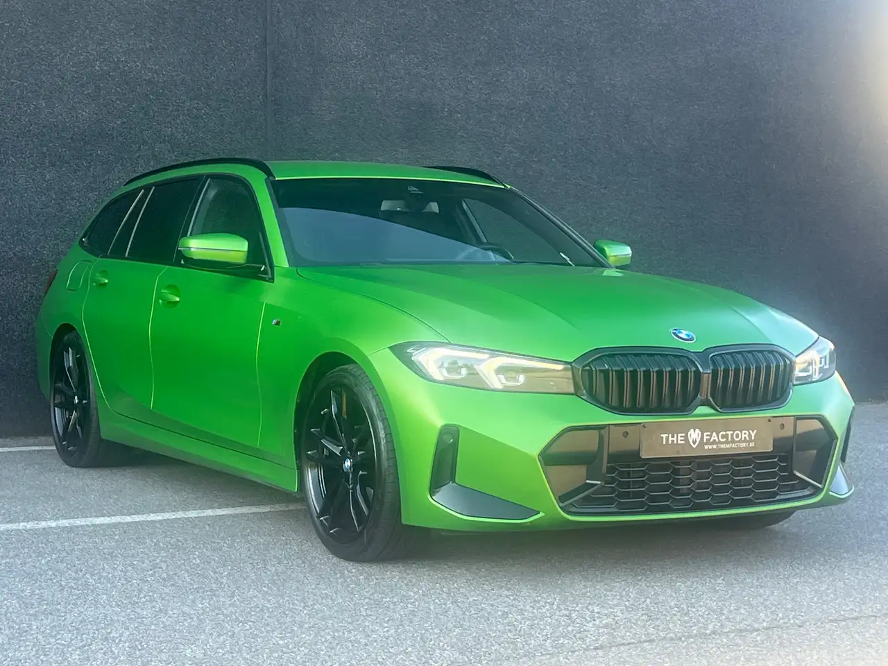 BMW 3 Series 318i Touring Individual Frozen Tampa Bay Green M Sport Trekhaak 19" M, миниатюра 3