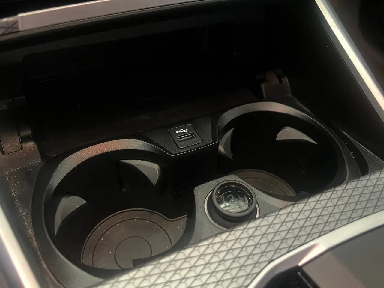 BMW 3 Series 318i Touring Individual Frozen Tampa Bay Green M Sport Trekhaak 19" M, миниатюра 25