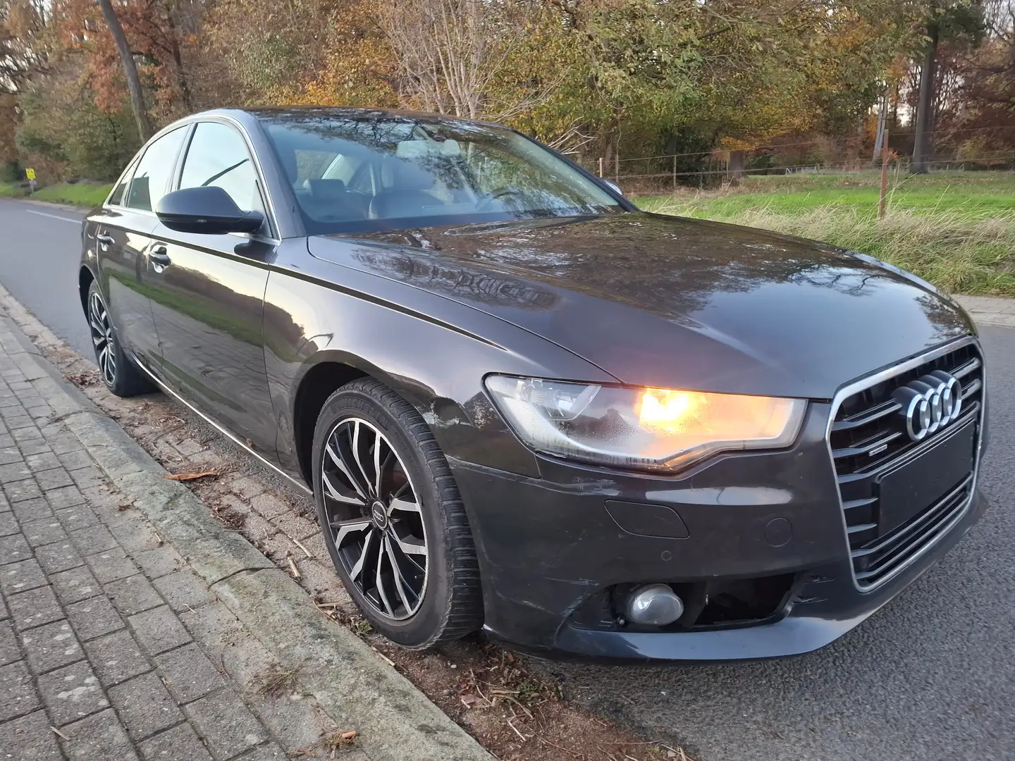 Audi A6 A6 3.0 TDi V6 Quattro S tronic Full Options Grijs - 2