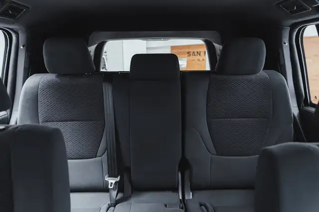 Toyota Land Cruiser view 12