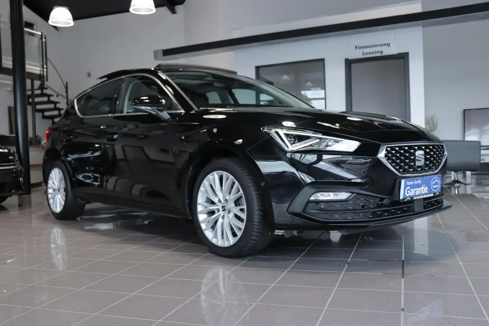 SEAT Leon 1.4 TSI Xcellence e-Hybrid*PANORAMA*SHZ*CAM Noir - 2