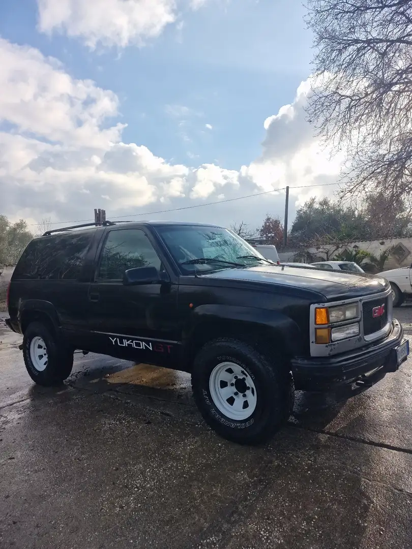 GMC Yukon GT - 2