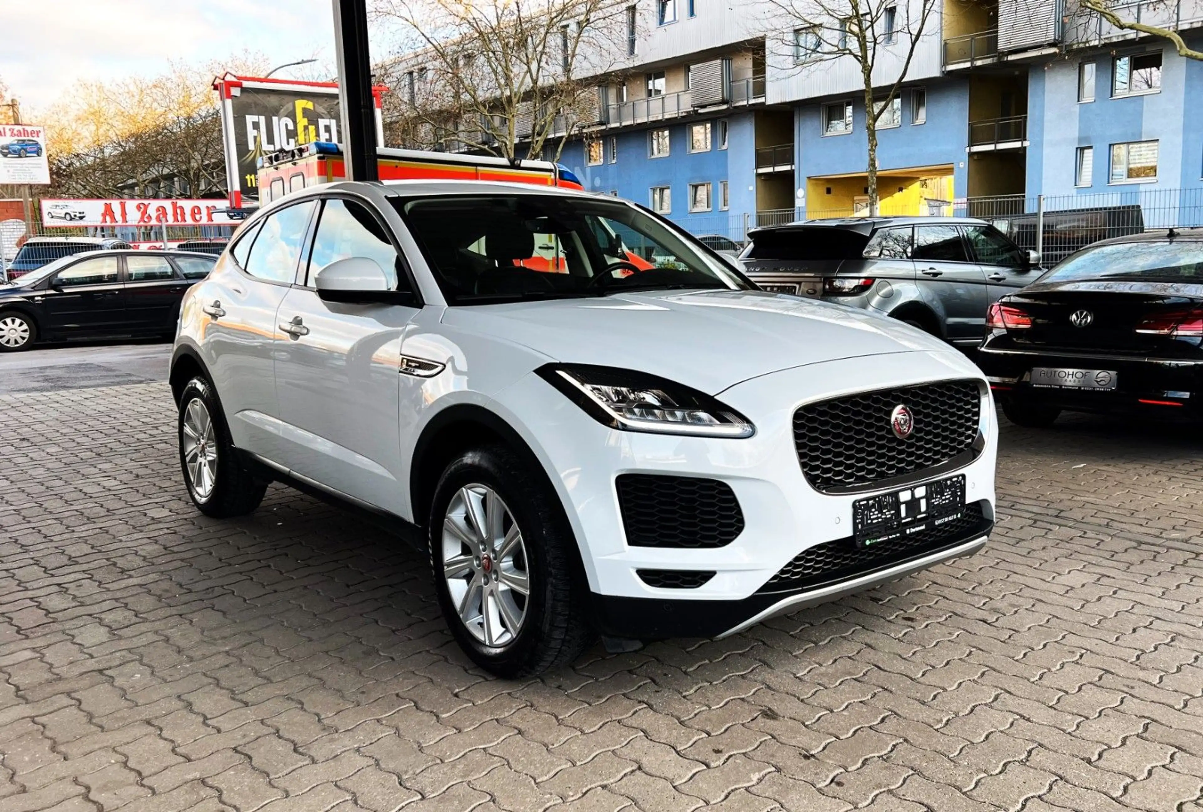 Jaguar E-Pace S/Leder/Kamera/Sitzheizung/2,0 Ltr./110KW — photo 3