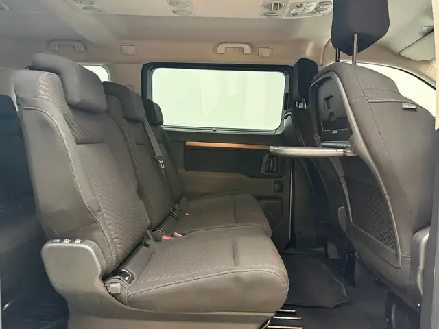 Toyota Proace Verso view 15