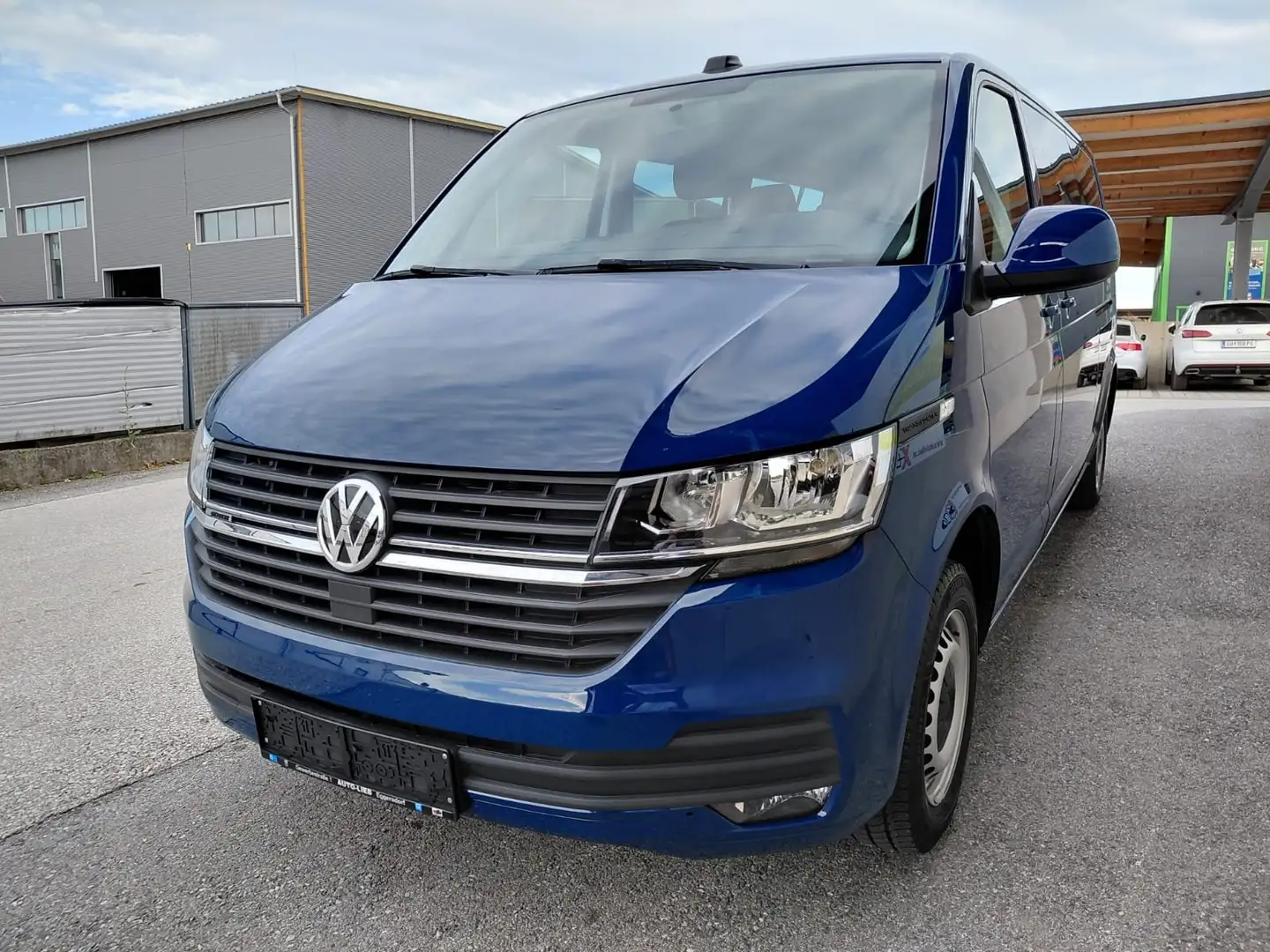 Volkswagen T6.1 Kombi langer Radstand - Allrad - AHV Blau - 2