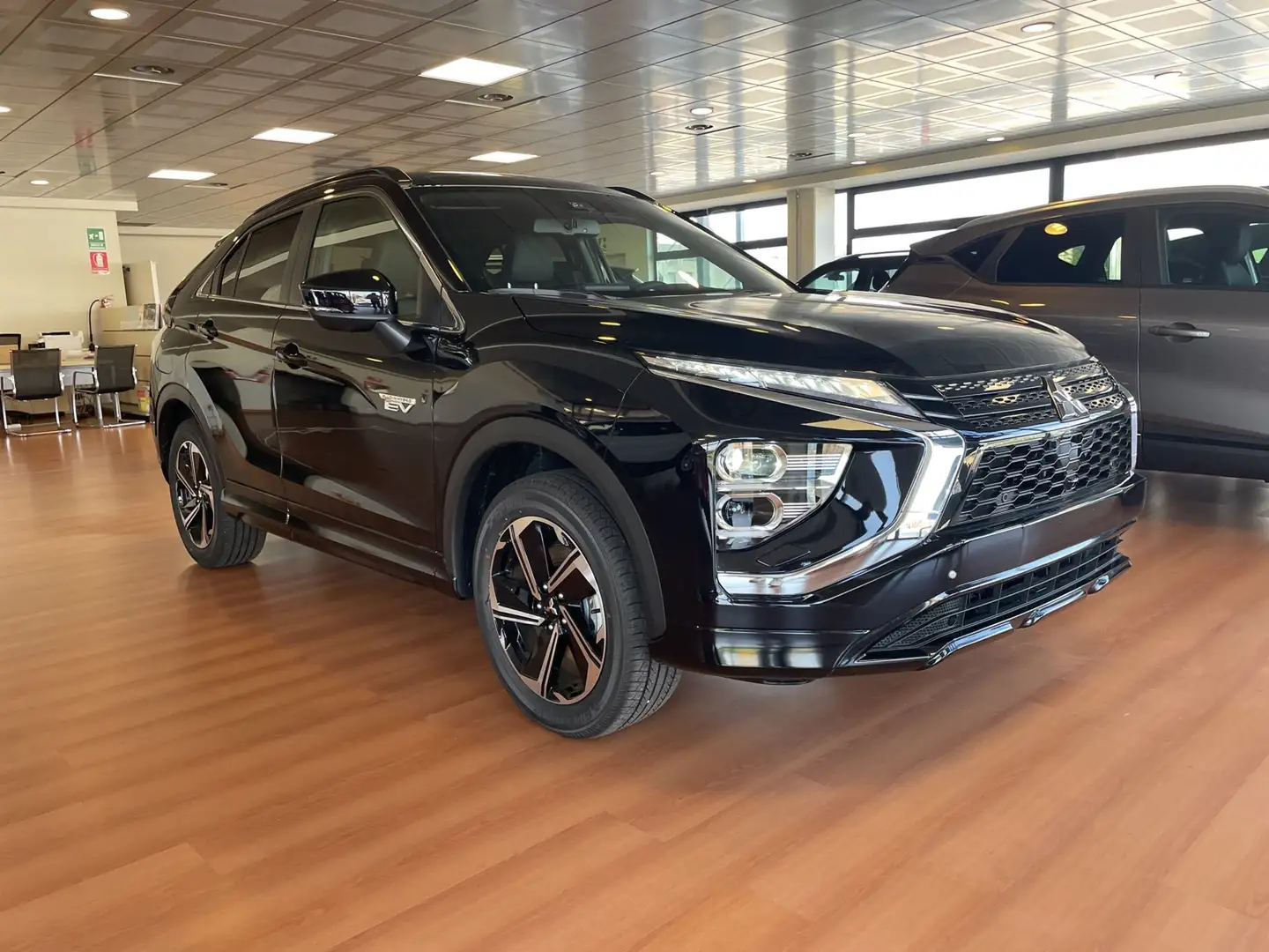Mitsubishi Eclipse Cross 2.4 MIVEC 4WD PHEV Diamond SDA Nero - 2