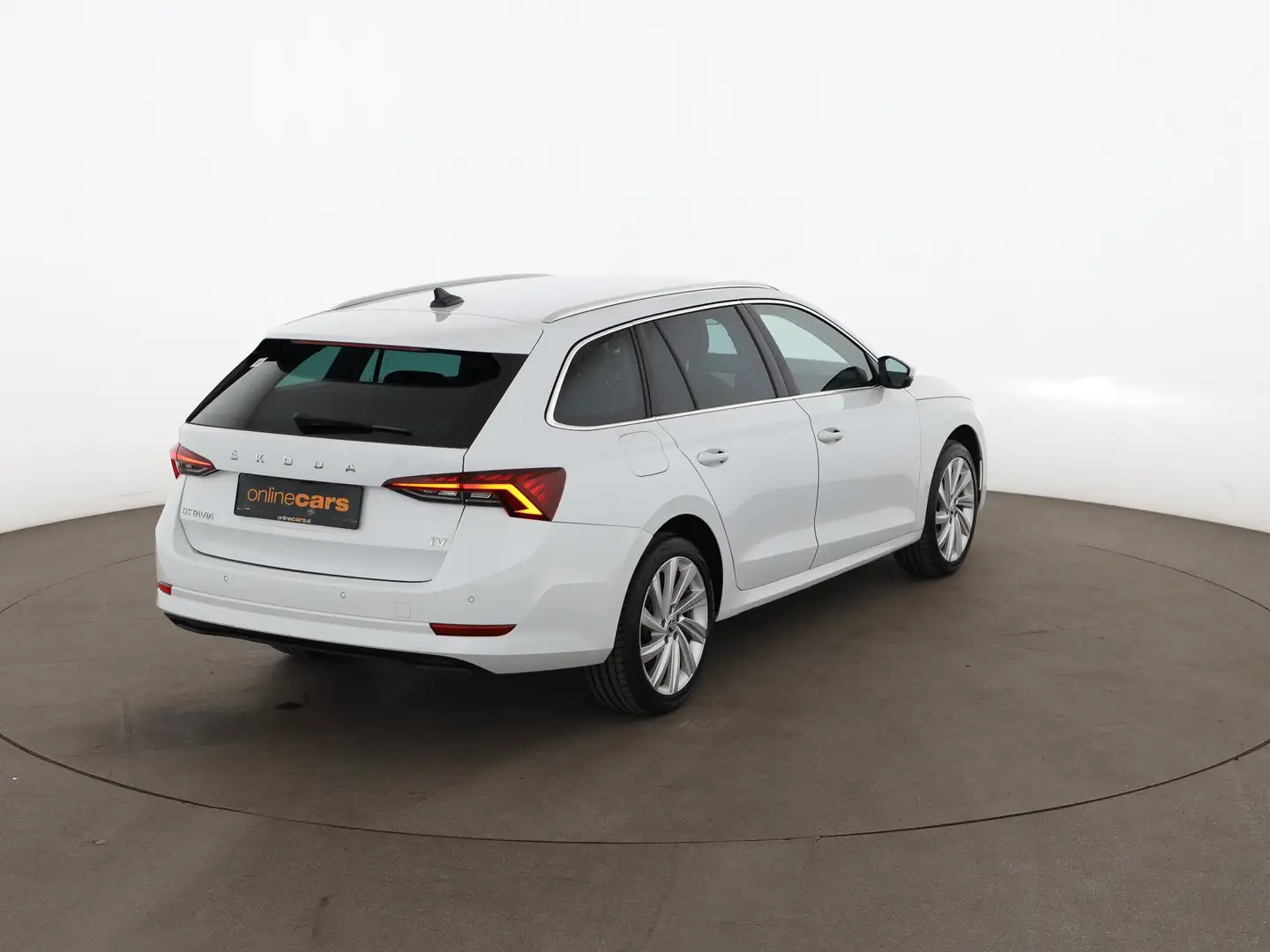Skoda Octavia Combi 1.4 TSI Ambition iV Aut LED NAVI Weiß - 2