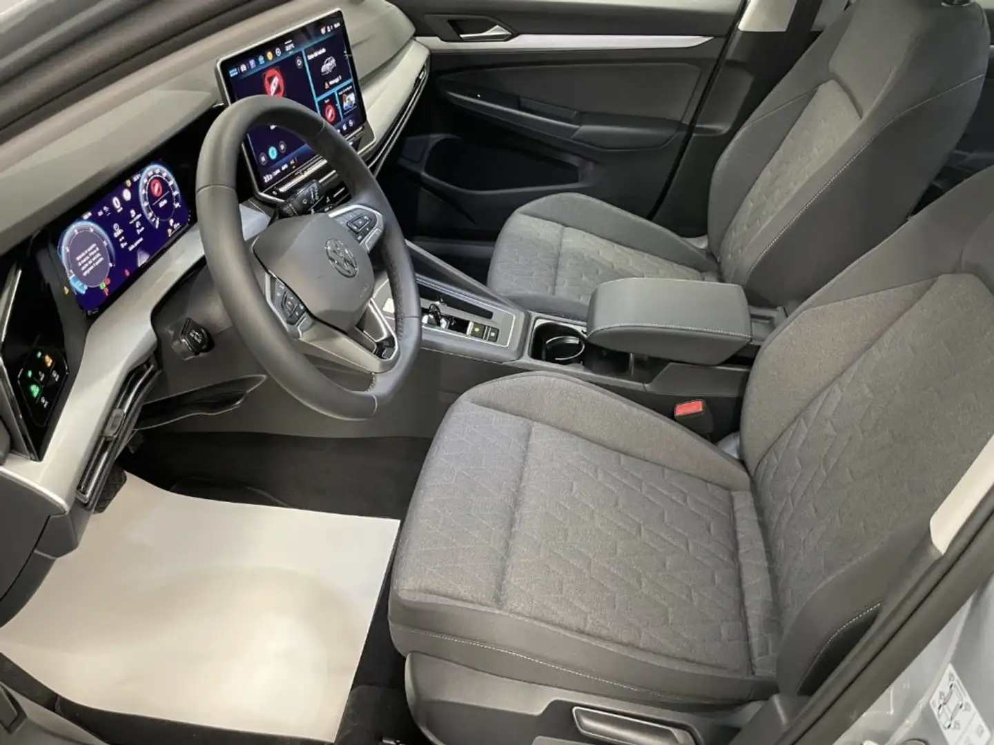 Volkswagen Golf 2.0 TDI 150 CV DSG SCR Editon Plus KM0 MY25 Argento - 2