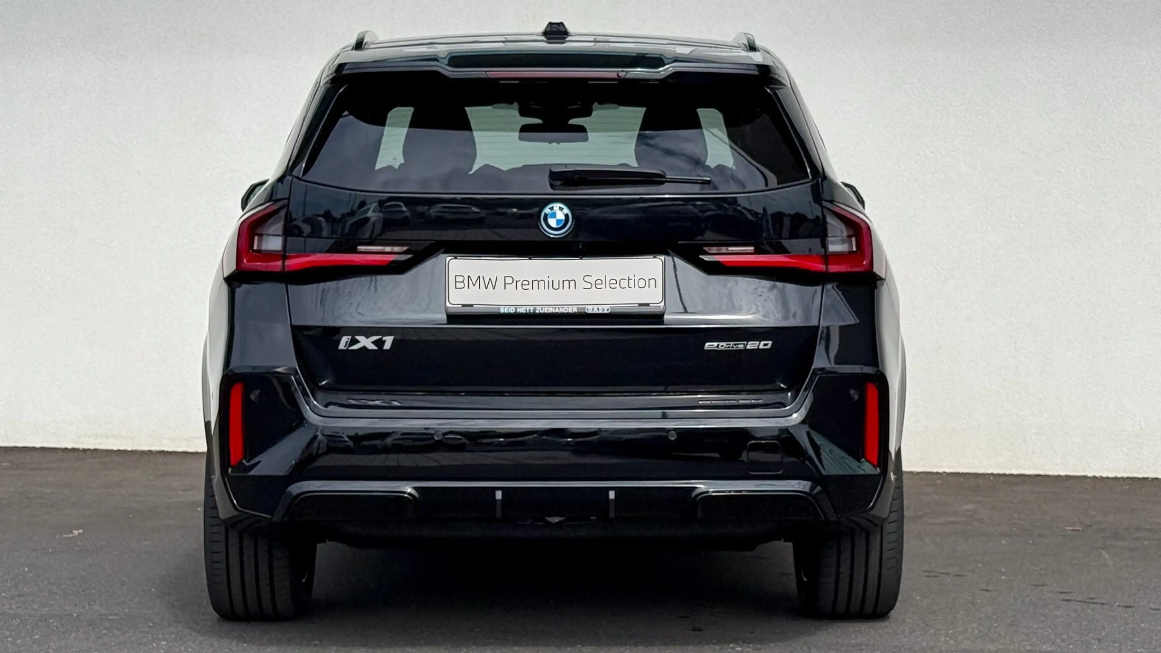 BMW iX1 eDrive20 M-Sportpaket — photo 5
