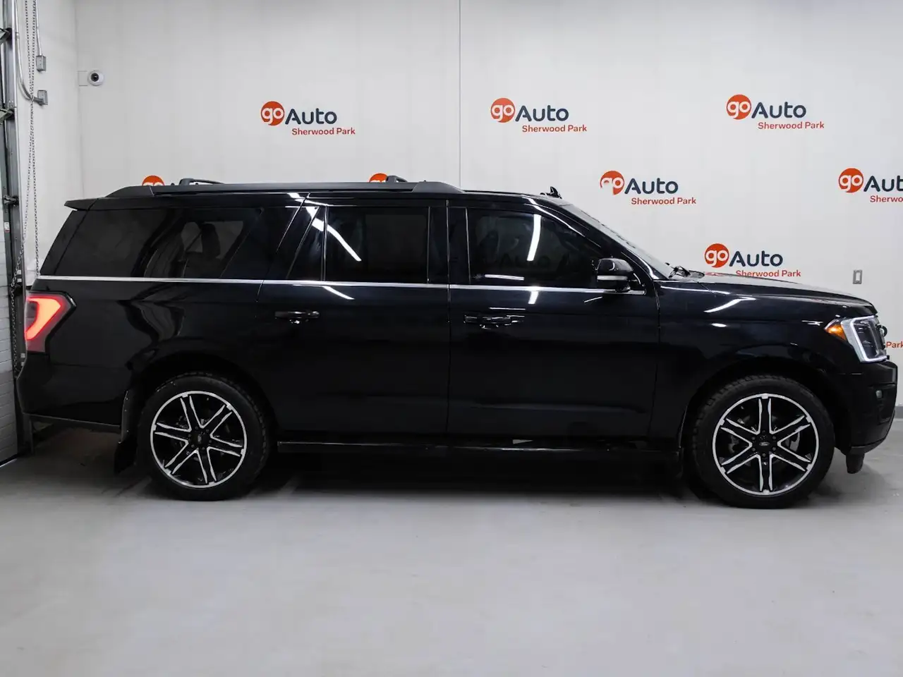 Ford Expedition снимка Ford Expedition