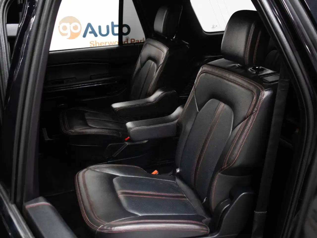 Ford Expedition снимка Ford Expedition