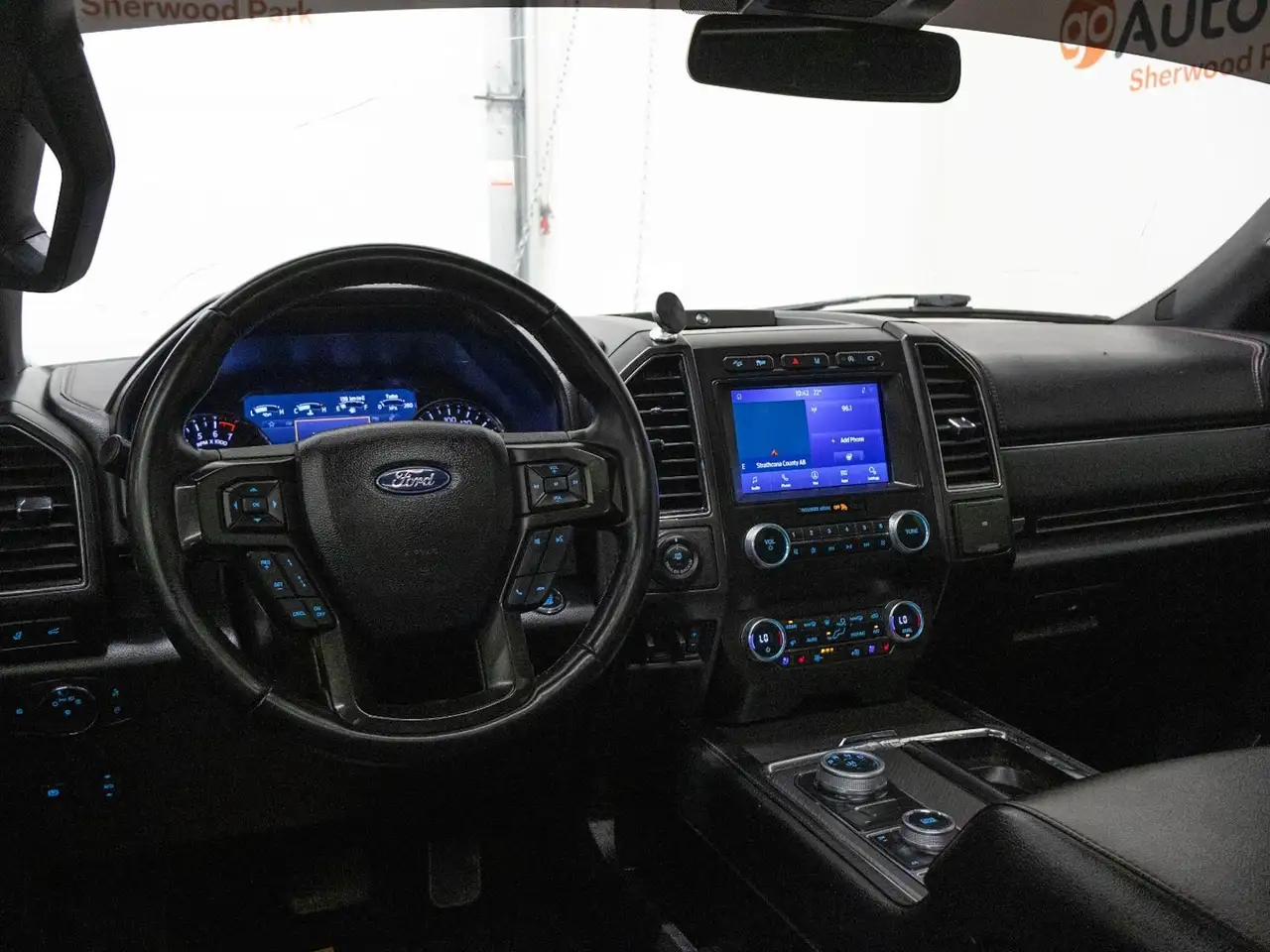 Ford Expedition снимка Ford Expedition