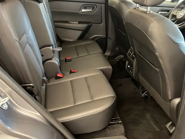 Nissan X-Trail view 25
