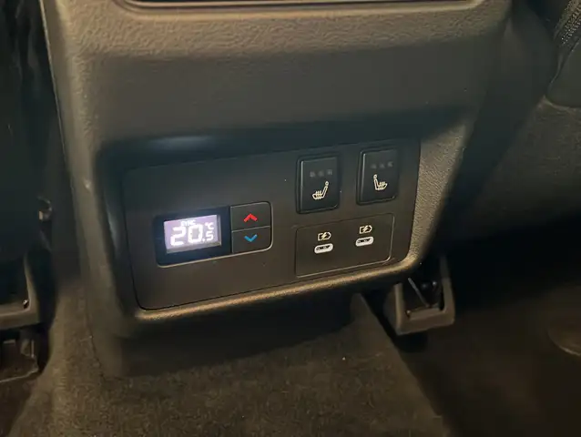 Nissan X-Trail view 21