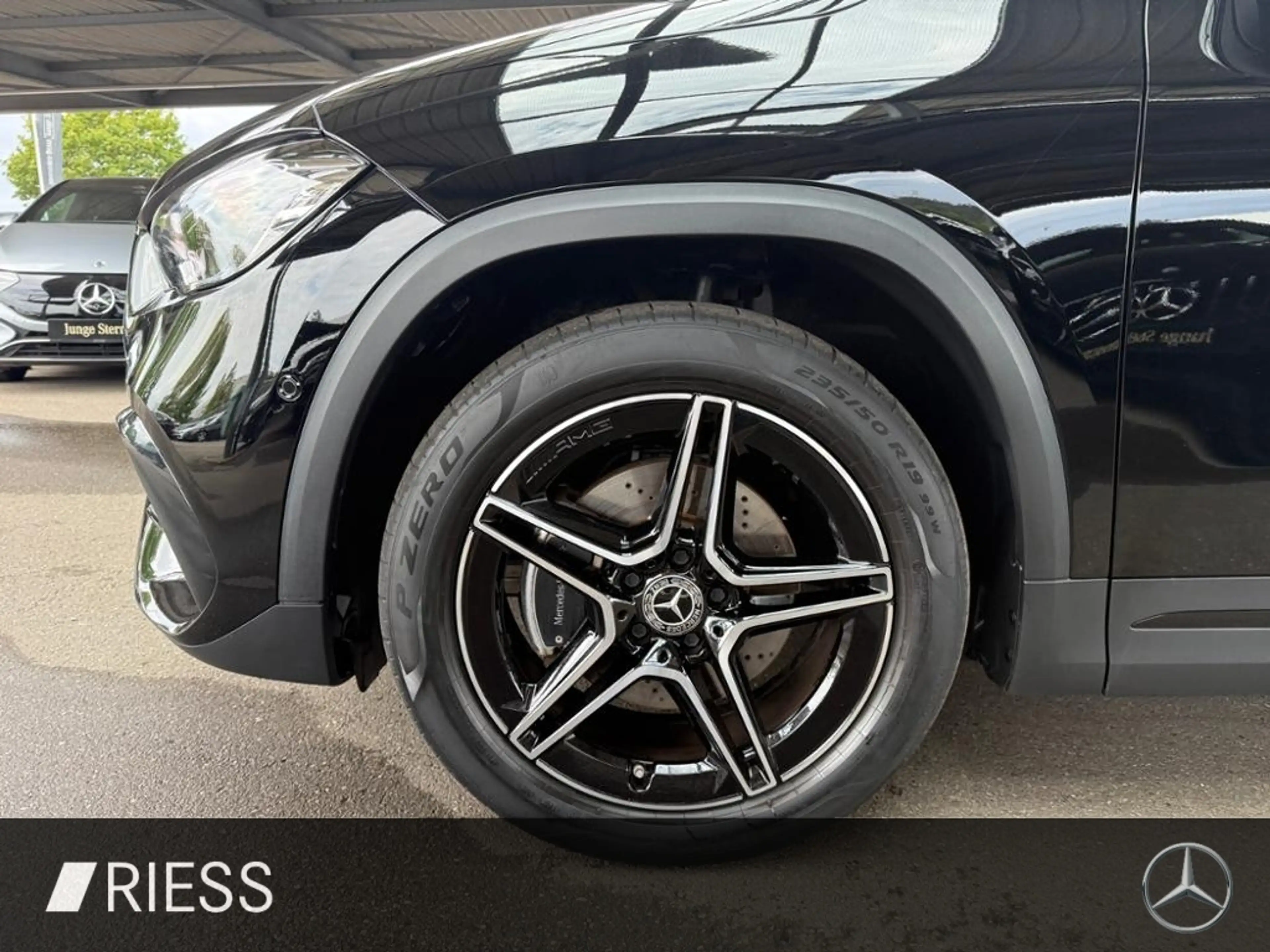 Mercedes-Benz GLA 250 e AHK AUT Fernlichtass. Kam. KeyLess LED — photo 4