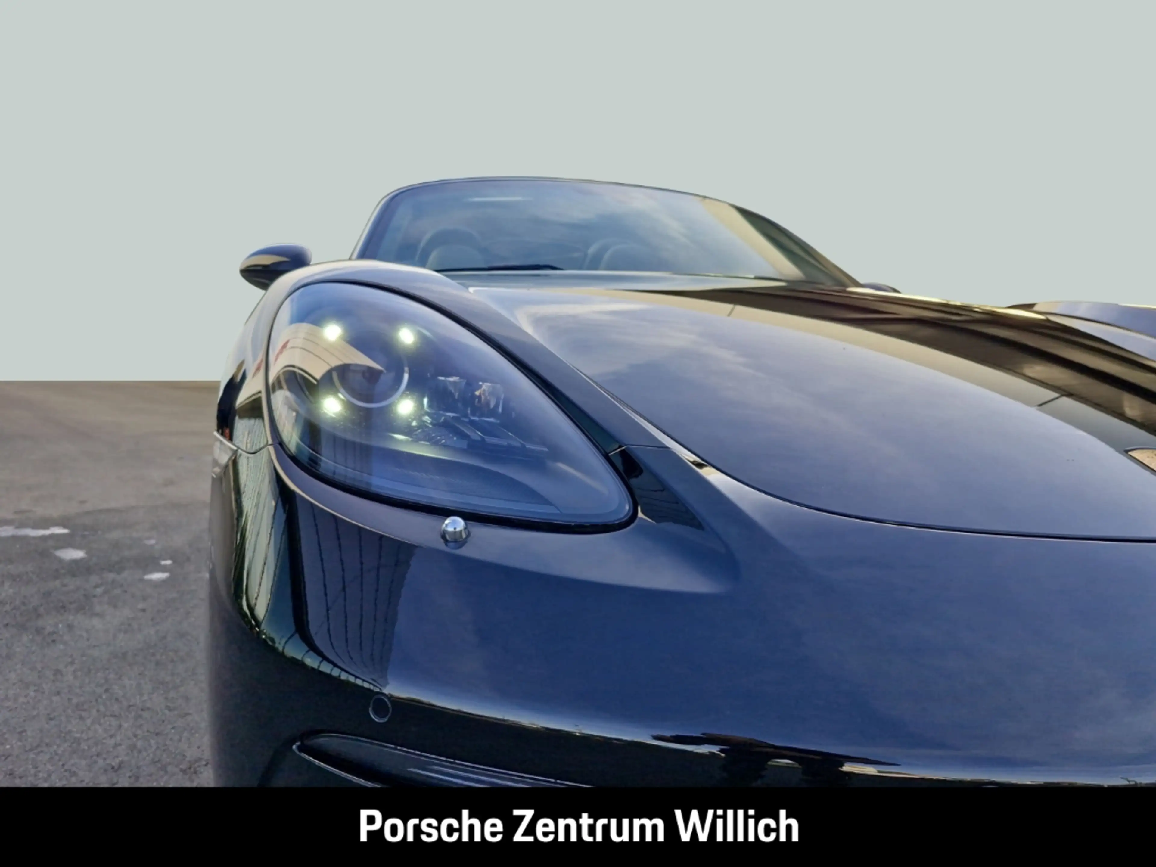 Porsche Boxster 718 S — photo 9
