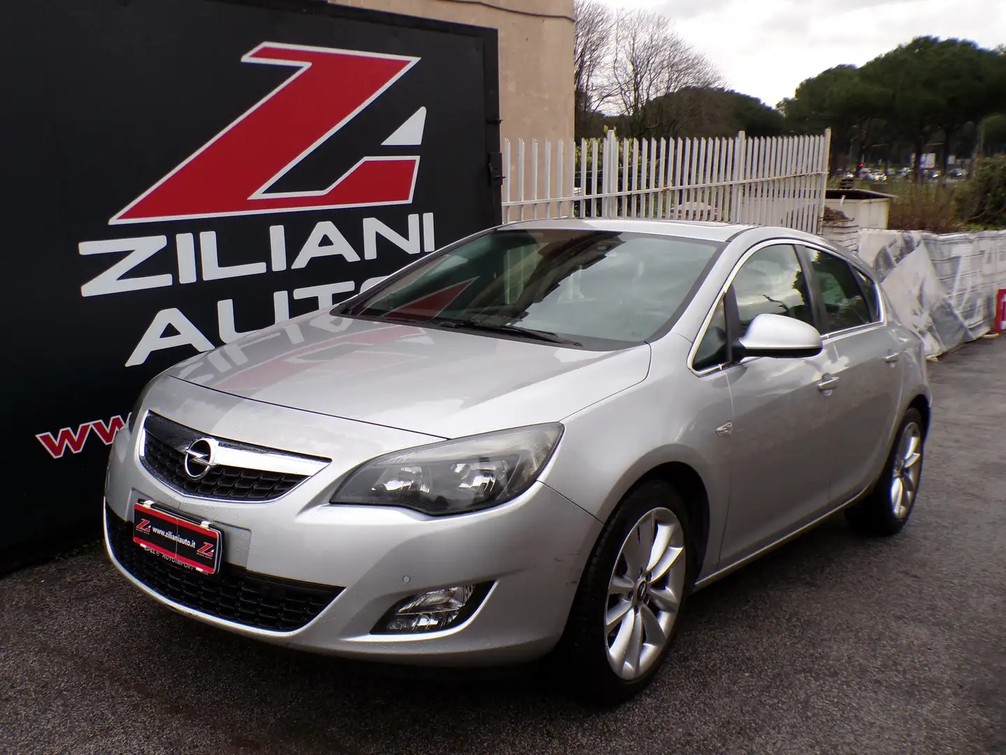 Opel Astra 5p 2.0 cdti Cosmo S AUTOMATICA..TETTO..PELLE.. Argento - 1