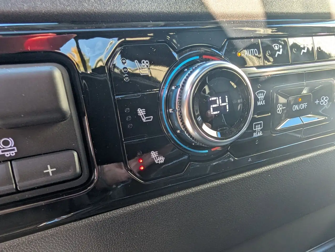 GMC Sierra 2500HD снимка GMC Sierra 2500HD
