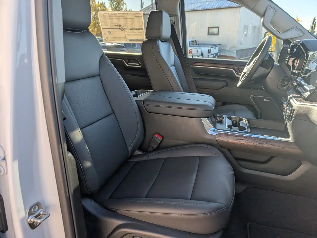GMC Sierra 2500HD снимка GMC Sierra 2500HD