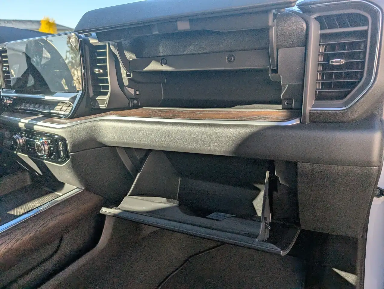 GMC Sierra 2500HD снимка GMC Sierra 2500HD