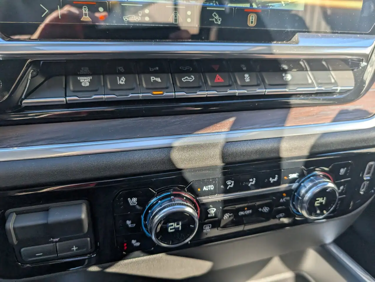 GMC Sierra 2500HD снимка GMC Sierra 2500HD