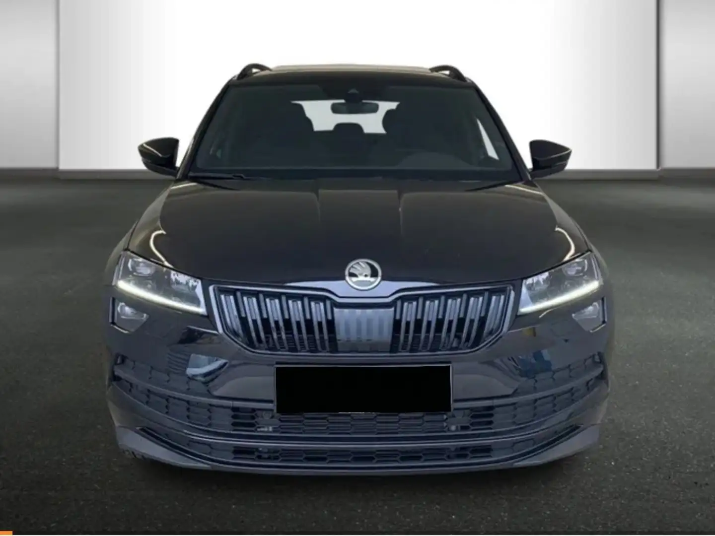 Skoda Karoq 2,0 TSI 4x4 Sportline DSG Schwarz - 1