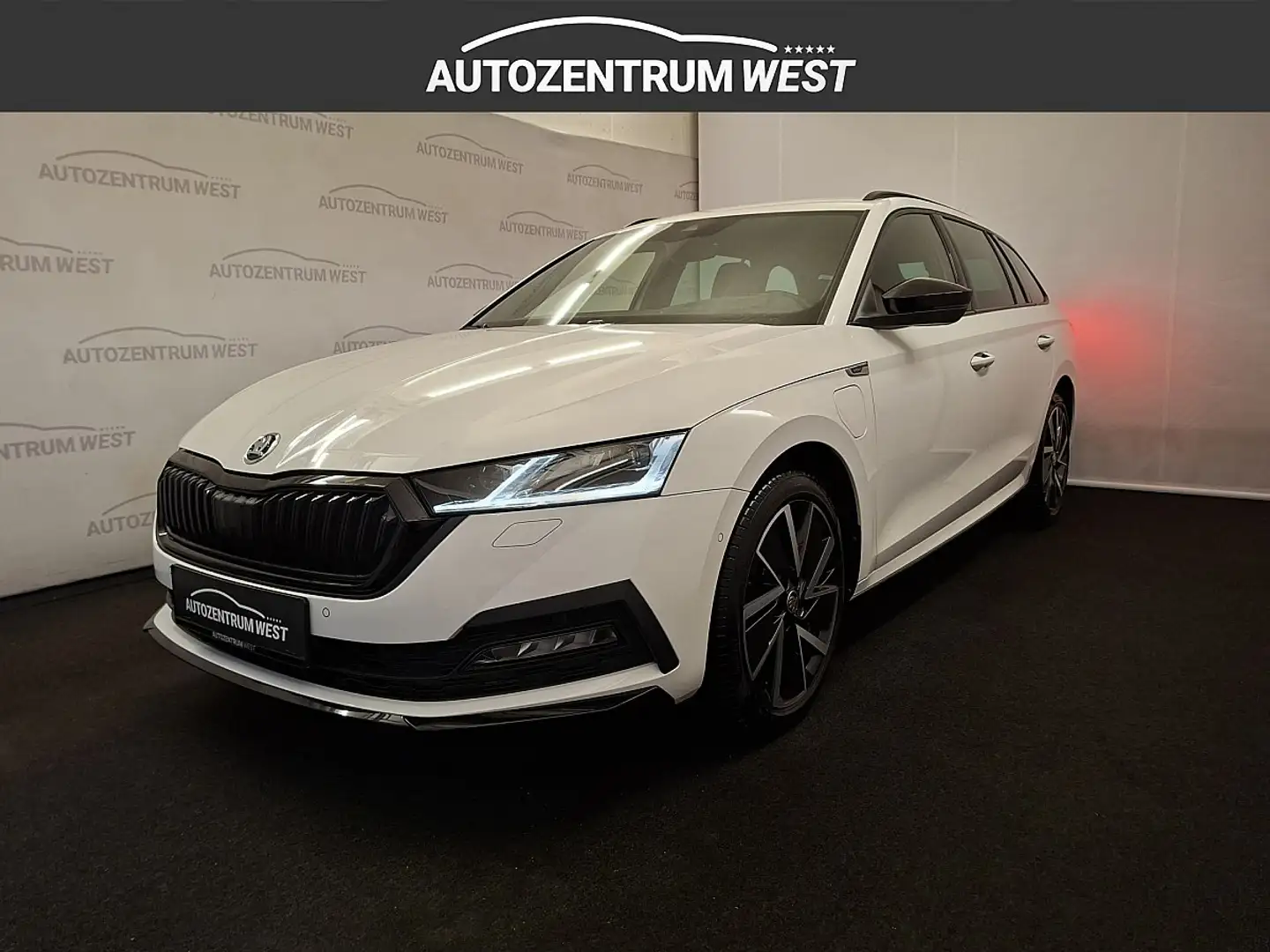 Skoda Octavia Combi 1,5 iV Sportline DSG...Navi/RFK/Head Up Weiß - 1