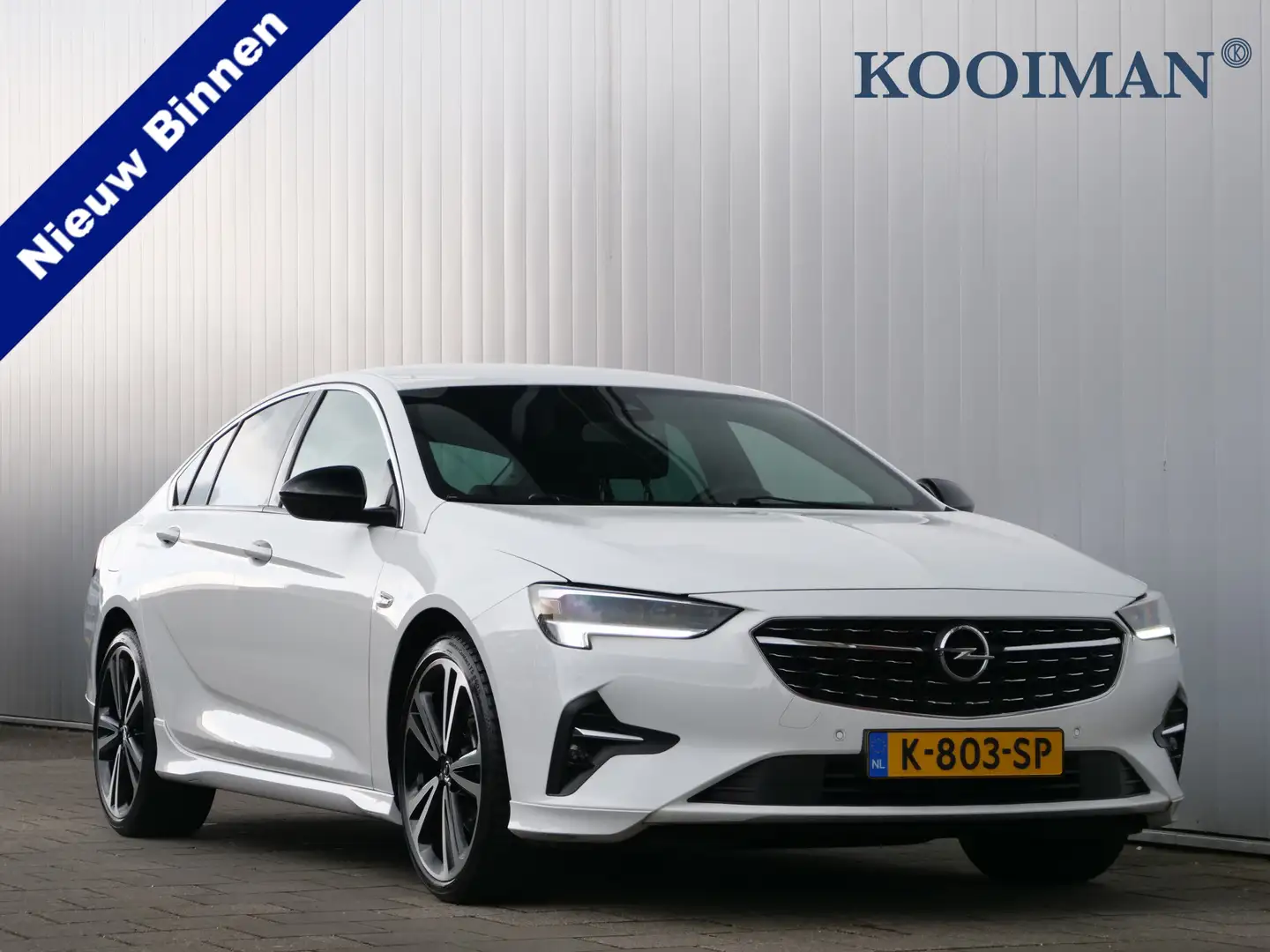 Opel Insignia Grand Sport 2.0 Turbo 200pk GS Line Automaat Navig Wit - 1