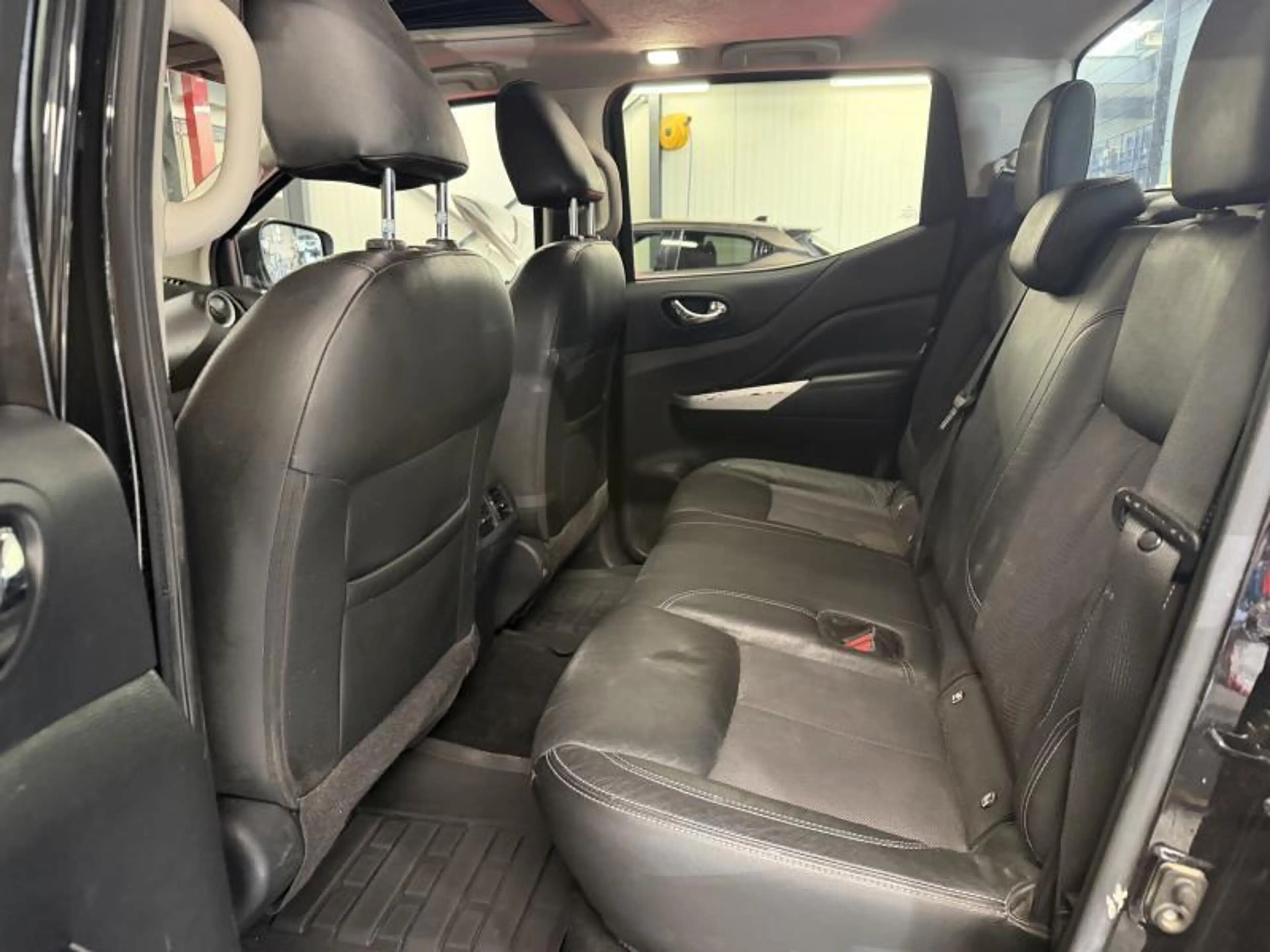 Nissan Navara N-Guard 2.3 DIESEL — photo 9