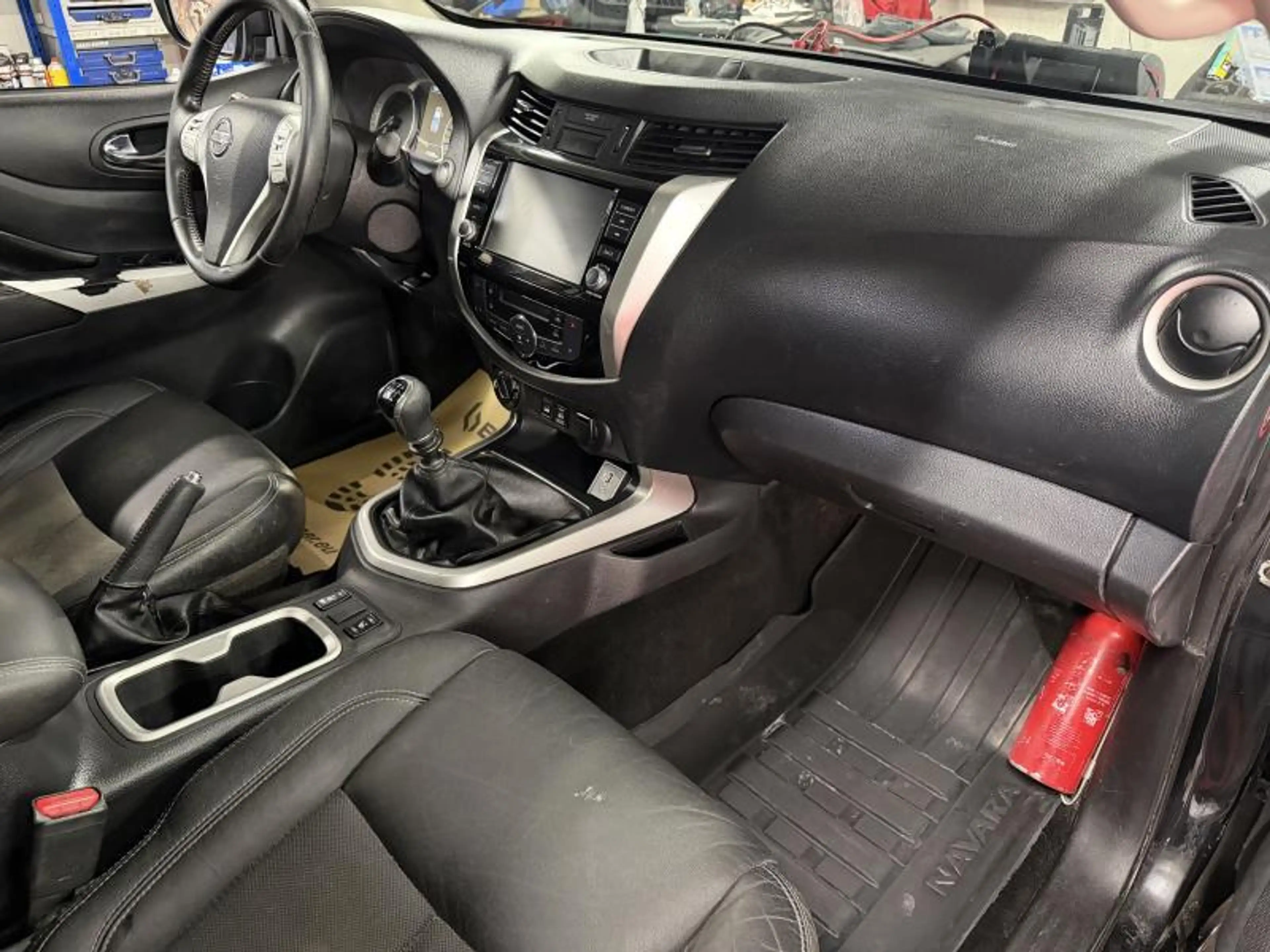 Nissan Navara N-Guard 2.3 DIESEL — photo 10