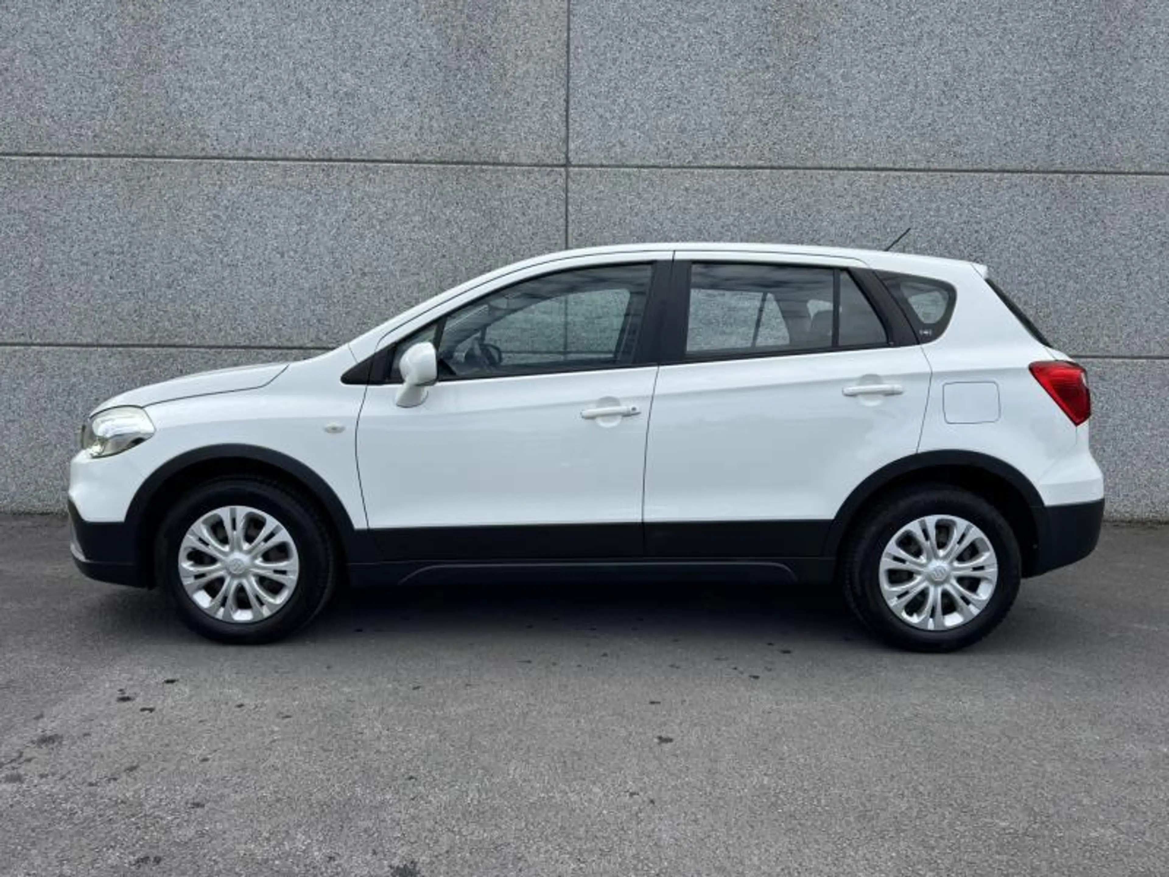 Suzuki SX4 S-Cross 1,0 ESSENCE 112cv GL — photo 4