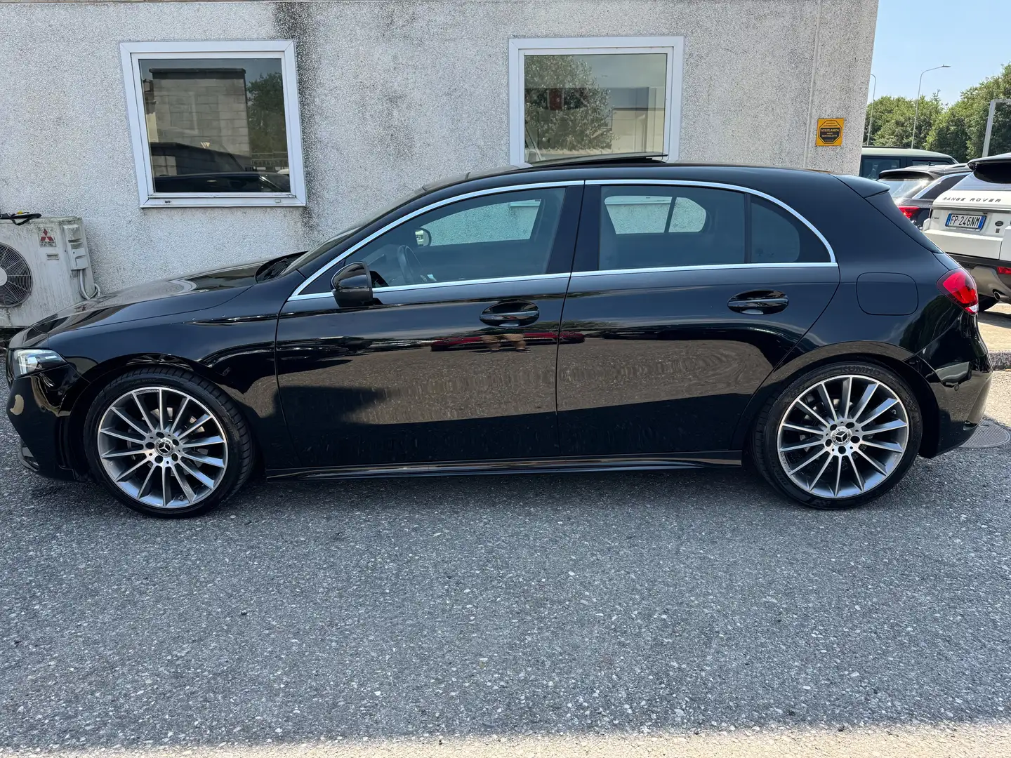 Mercedes-Benz A 200 d Sport auto AMG Noir - 2