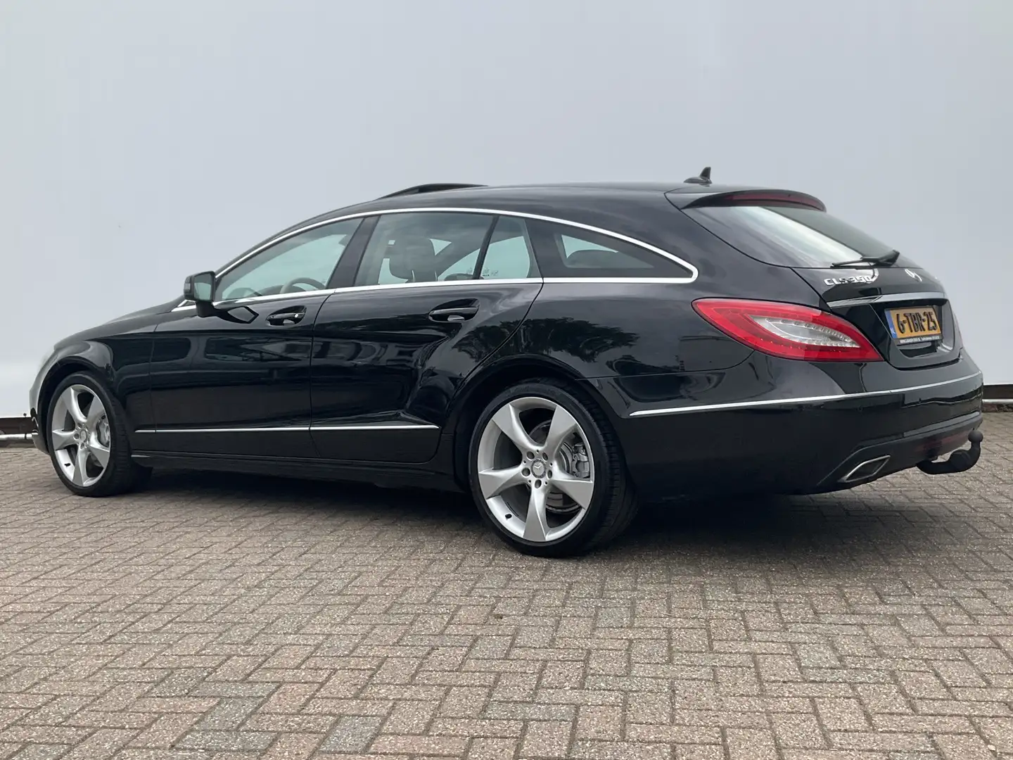 Mercedes-Benz CLS 350 Shooting Brake CDI 6-Cilinder Automaat Pano Trekha Noir - 2