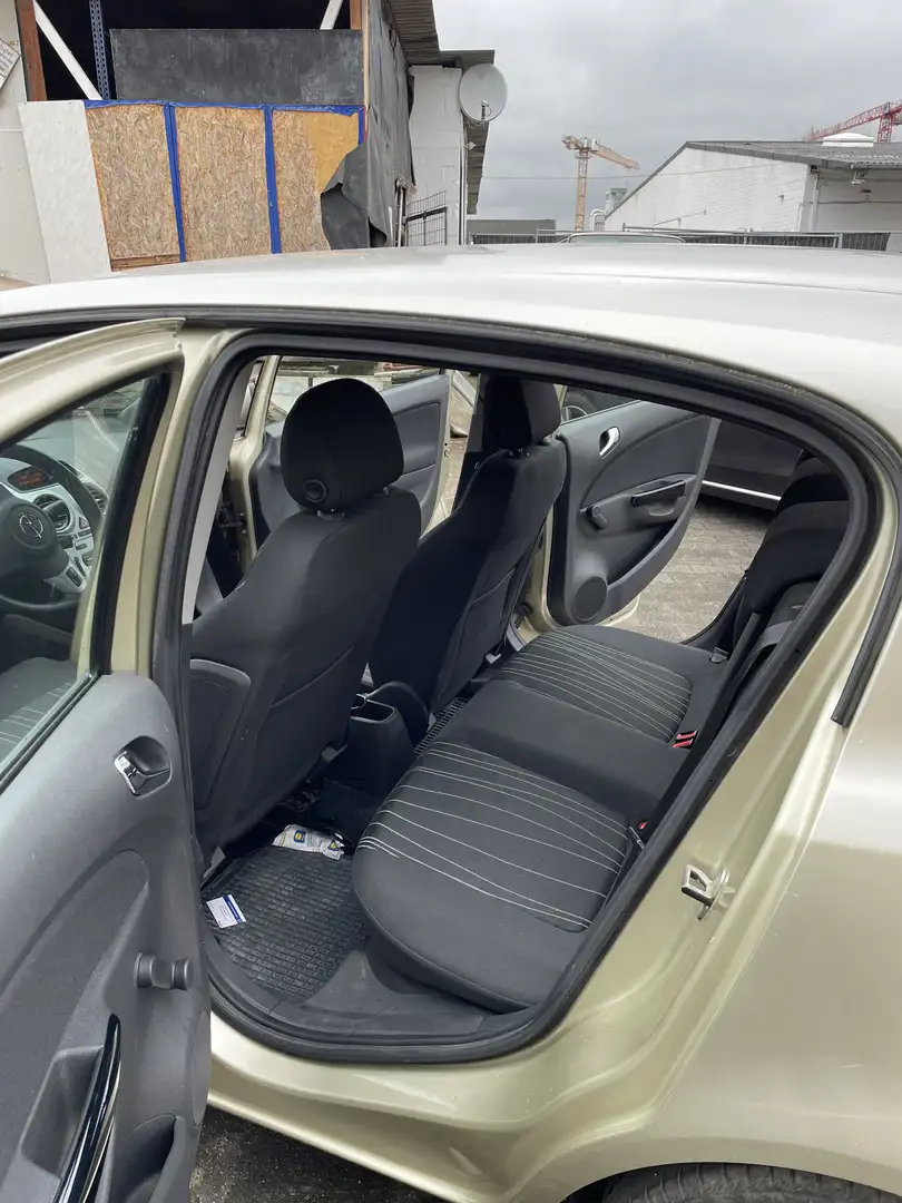 Opel Corsa 1.2 16V - 2