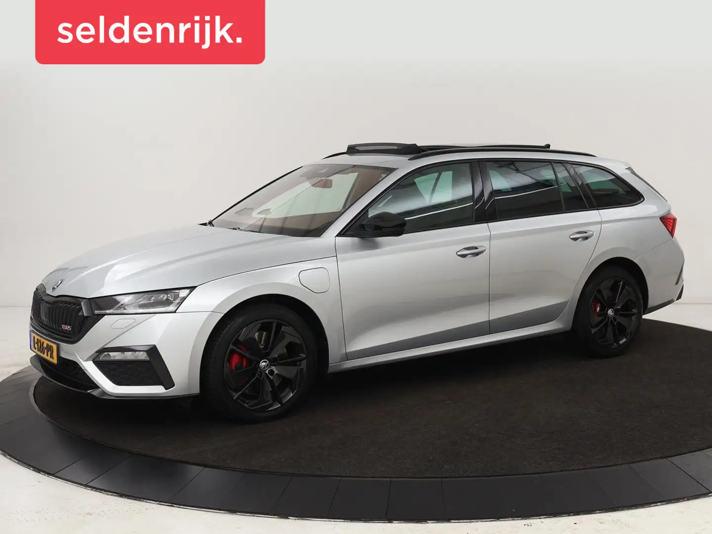 Skoda Octavia 1.4 TSI RS iV PHEV Business | Panoramadak | Leder/ Grijs - 1