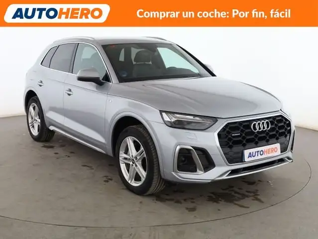 Audi Q5 view 8