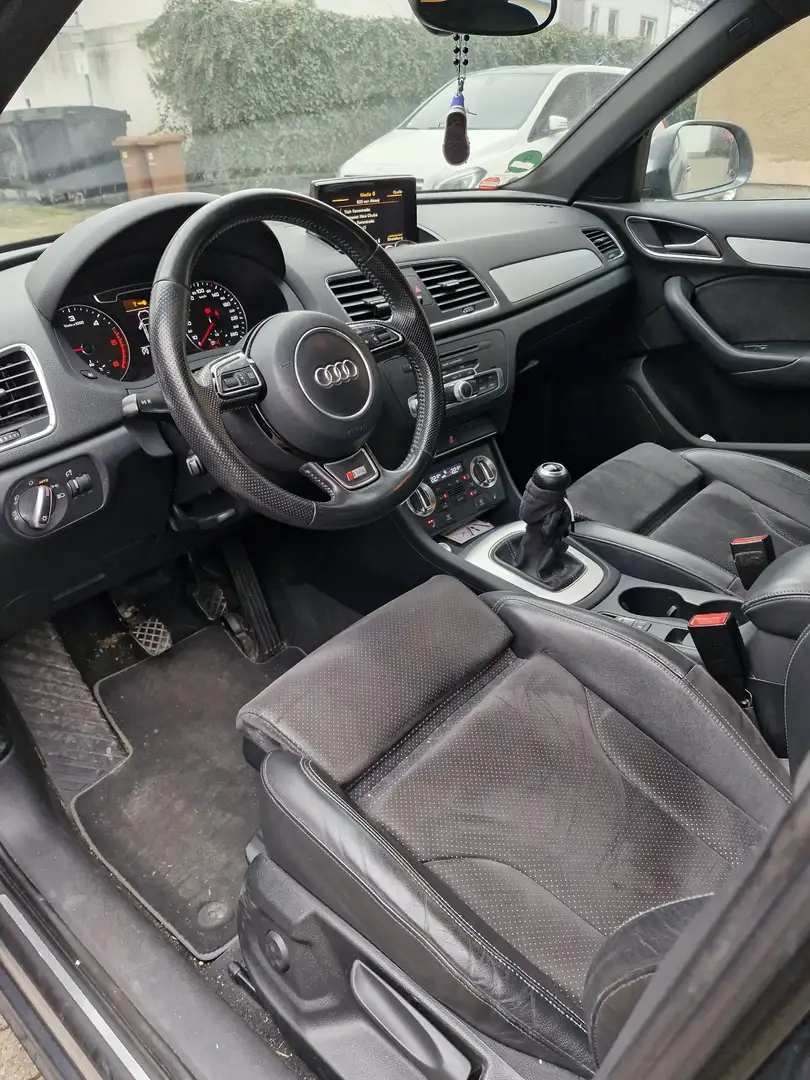 Audi Q3 2.0 TDI Grau - 2