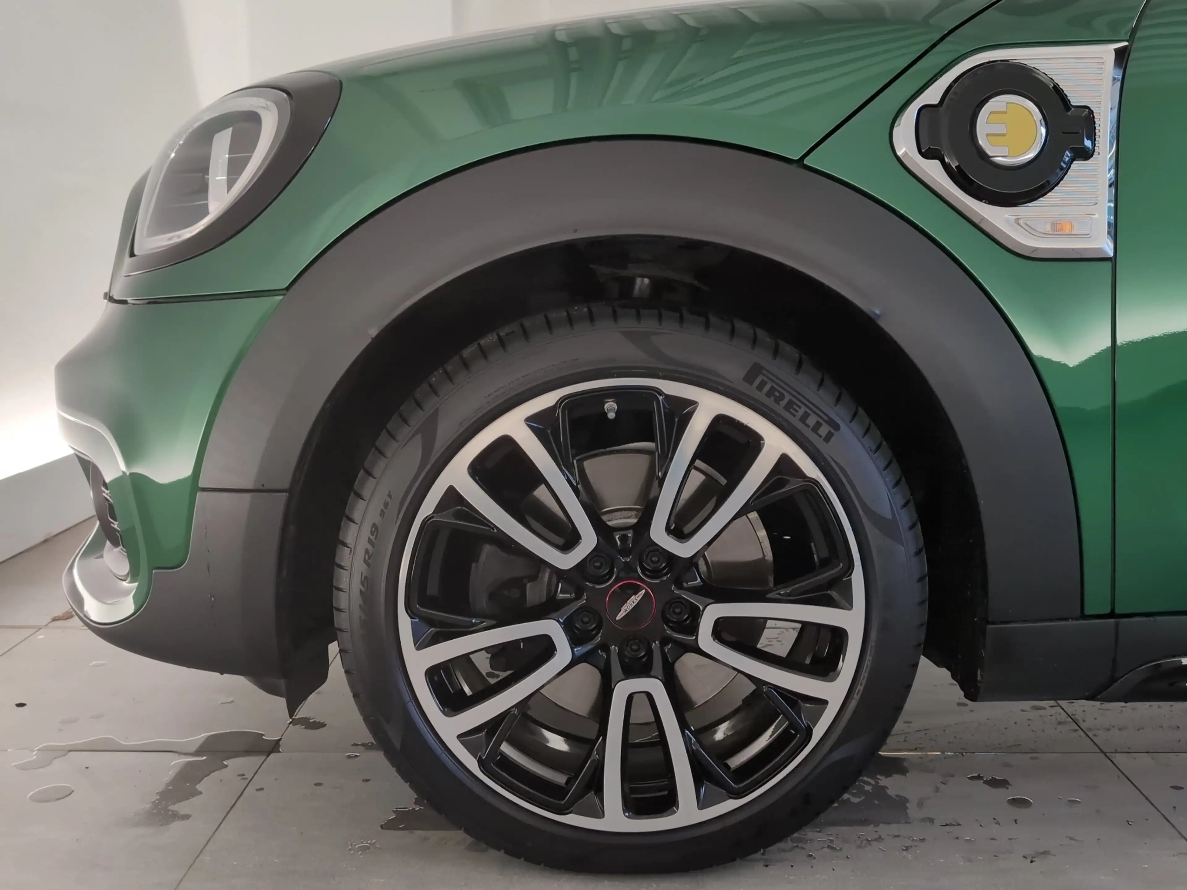 MINI Cooper SE Countryman Cooper SE ALL4 Countryman — photo 11