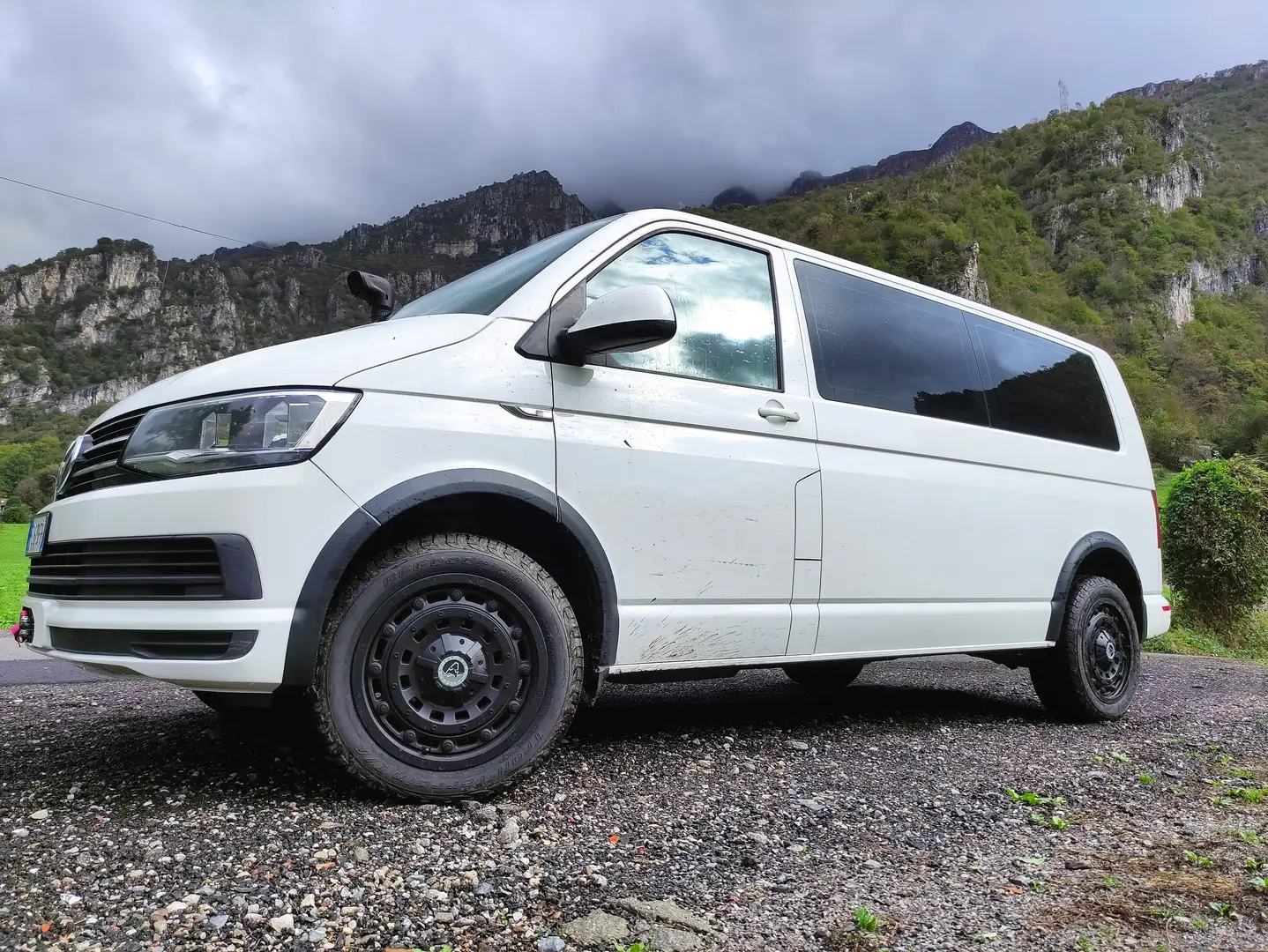 Volkswagen T6 Caravelle Comfortline 4motion - 1