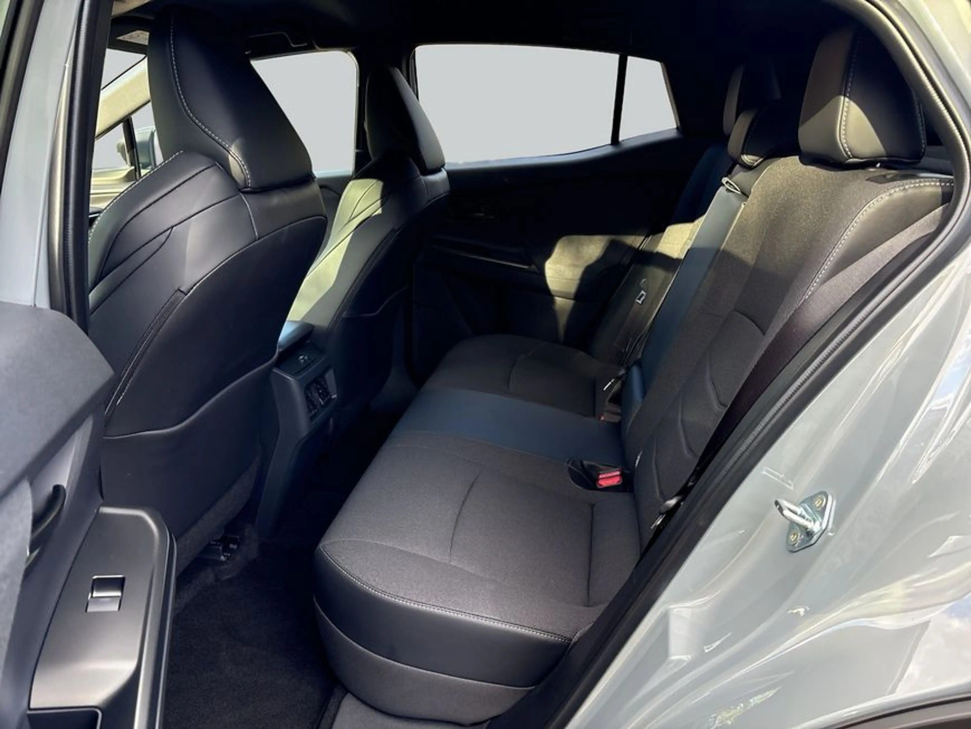 Toyota C-HR+ + 77kWh Teamplayer 165 kW, 5-türig (Strom) — photo 12