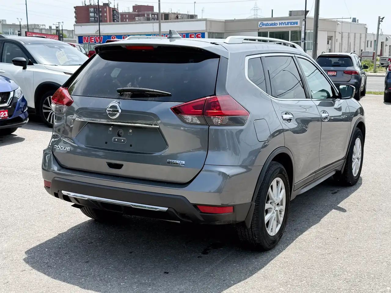 Nissan Rogue fotografie Nissan Rogue